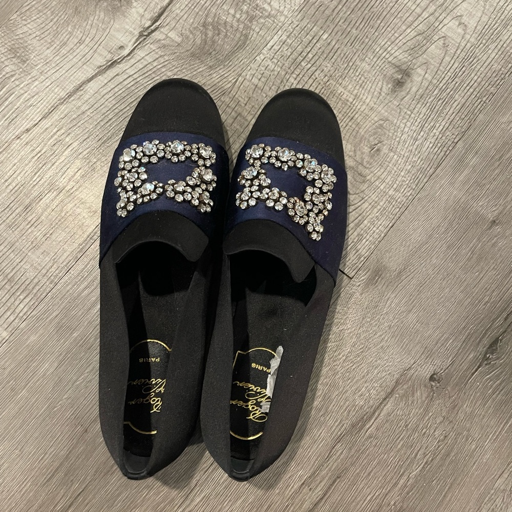 Roger vivier flats